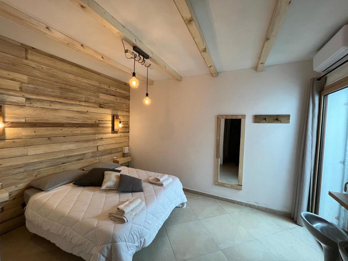 Iknos Guest House Olbia Dış mekan fotoğraf